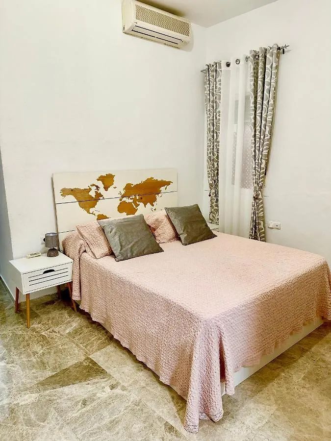 Apartamento Acogedor Y Moderno En Pleno Centro De Sevilla Con Parking Gratis 0*, Seville Spain